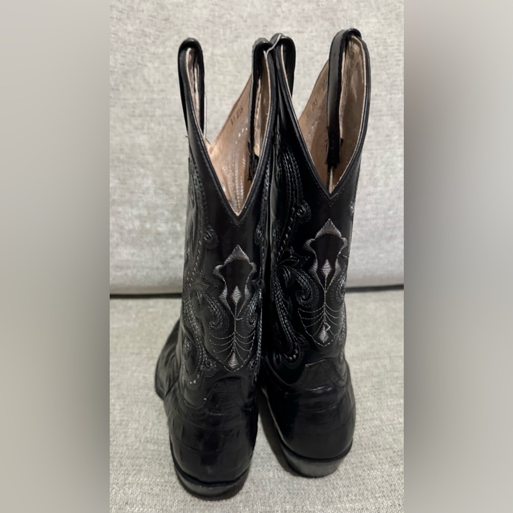 Calexico Black Embroidered Western Boots - image 4